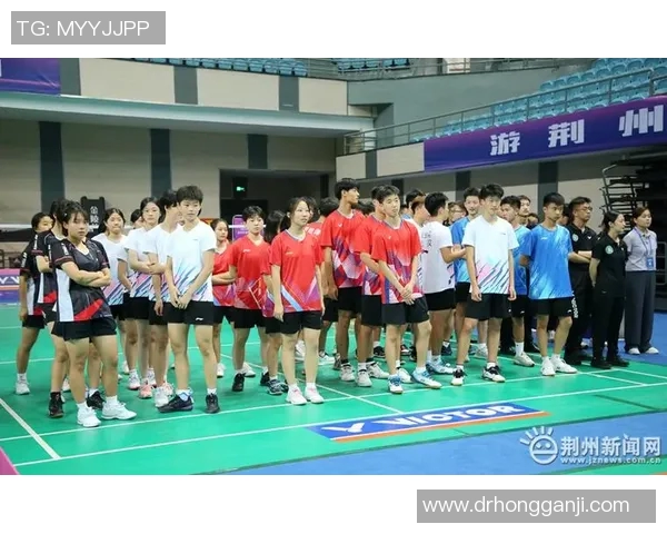 重庆羽毛球队与武汉羽毛球队实力对比赛后分析与总结